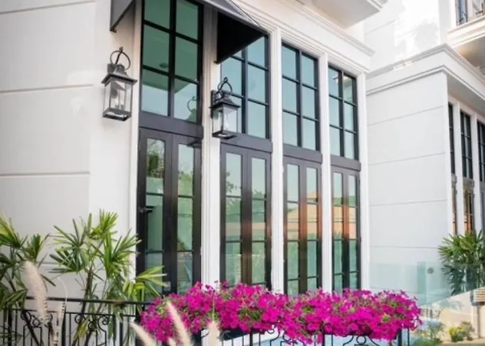 Luxury Pool 5br 12pax With Private Lift In Ekkamai Villa *