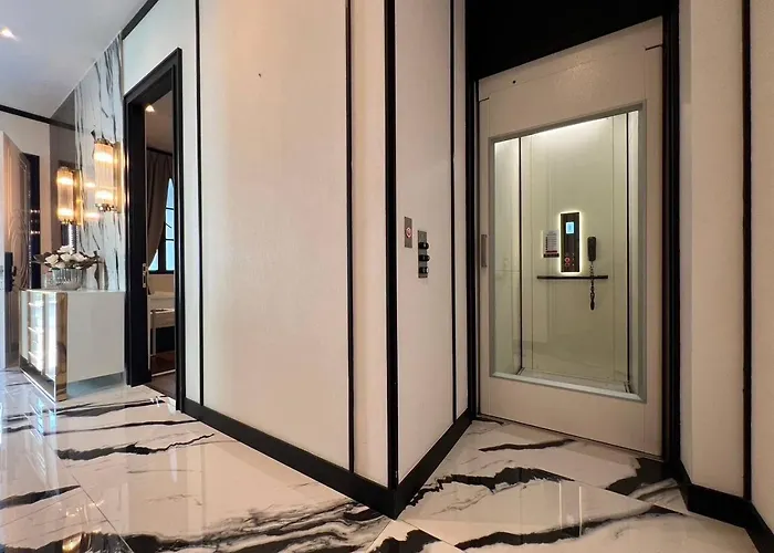 Luxury Pool 5br 12pax With Private Lift In Ekkamai *