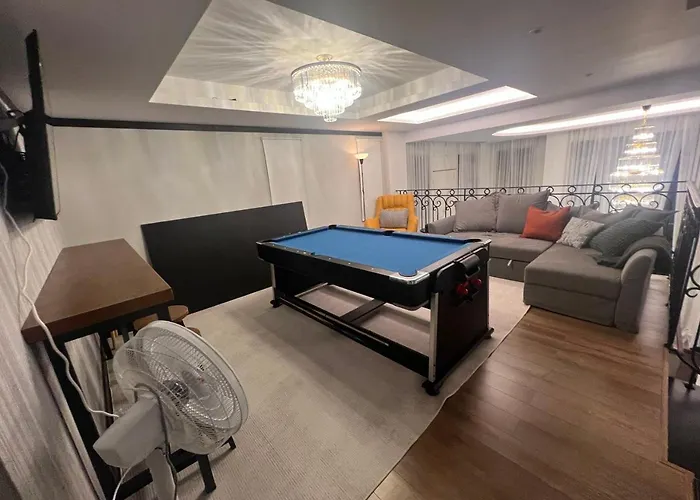 Villa Luxury Pool 5br 12pax With Private Lift In Ekkamai *